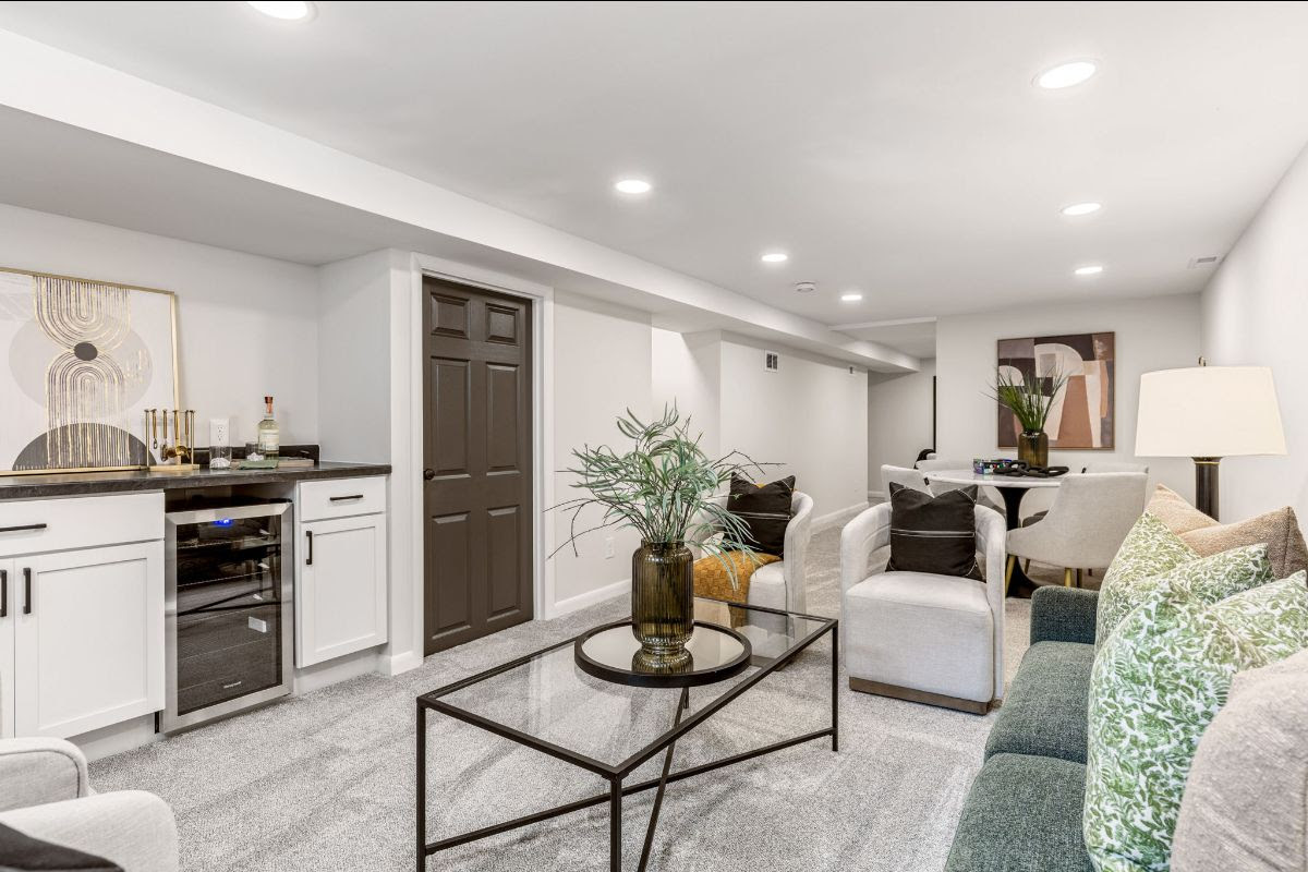 8034 Appleton Drive — Photo 3